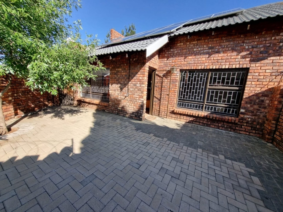 2 Bedroom Property for Sale in Navalsig Free State